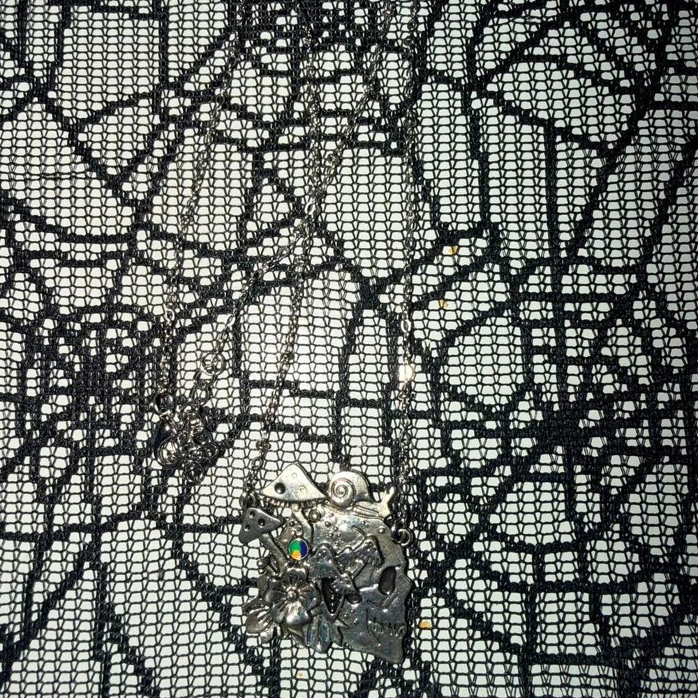 Women's Silver and Grey Necklace Gothic‎ Witchy - Picture 2 of 2